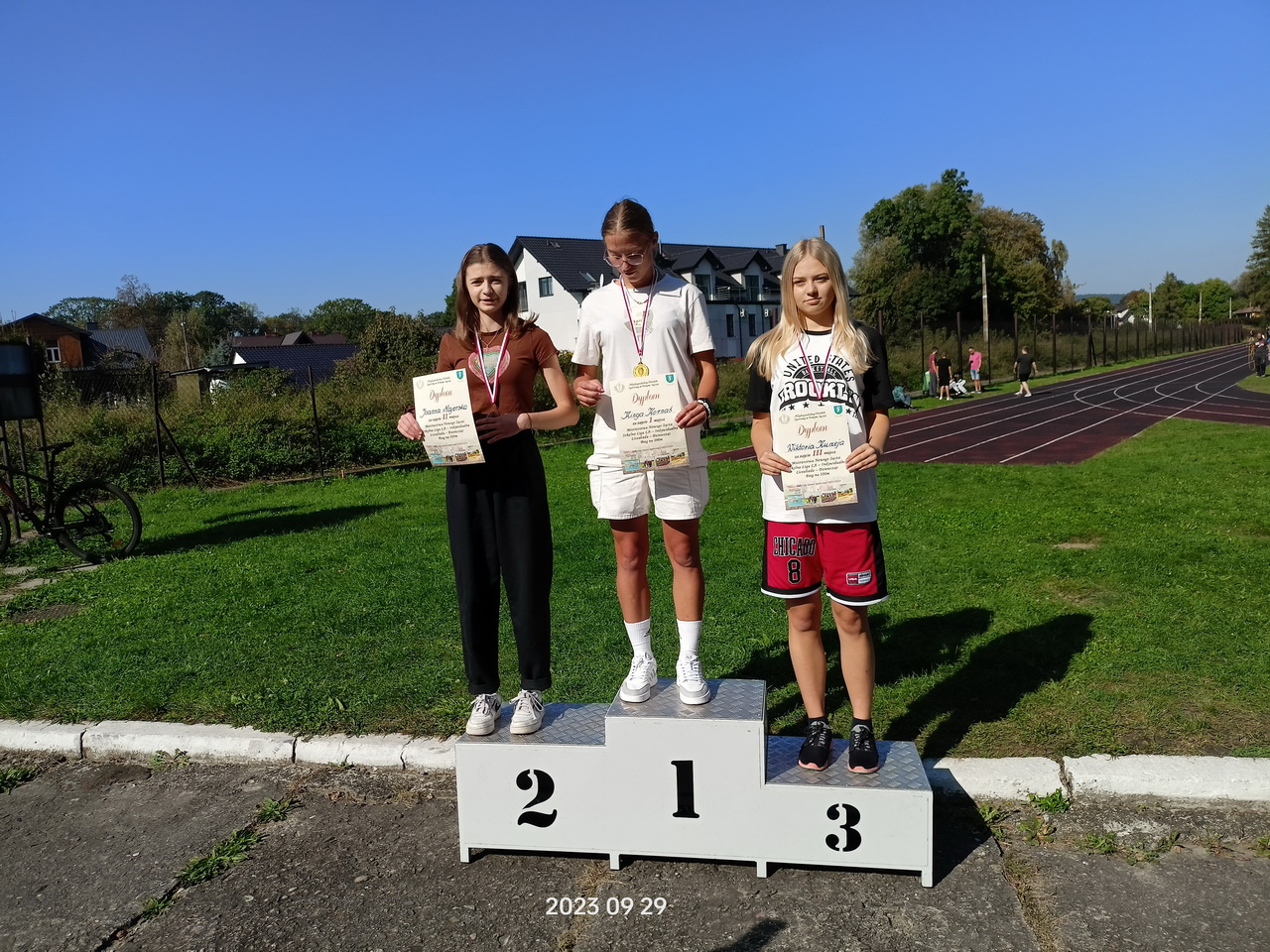 Zdjęcie LA_dziewcząt_09 (5)44df9d12-db87-4054-9210-8a28bbee6e42.jpg w galerii Indywidualna Liga LA dziewcząt